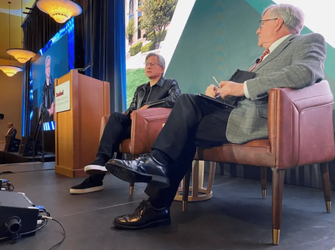 「人(rén)工(gōng)智能(néng)」耗電(diàn)=1.7萬倍家(jiā)庭用(yòng)電(diàn)?儲能(néng)市(shì)場(chǎng)蓄勢待發! 「人(rén)工(gōng)智能(néng)」耗電(diàn)=1.7萬倍家(jiā)庭用(yòng)電(diàn)?儲能(néng)市(shì)場(chǎng)蓄勢待發!